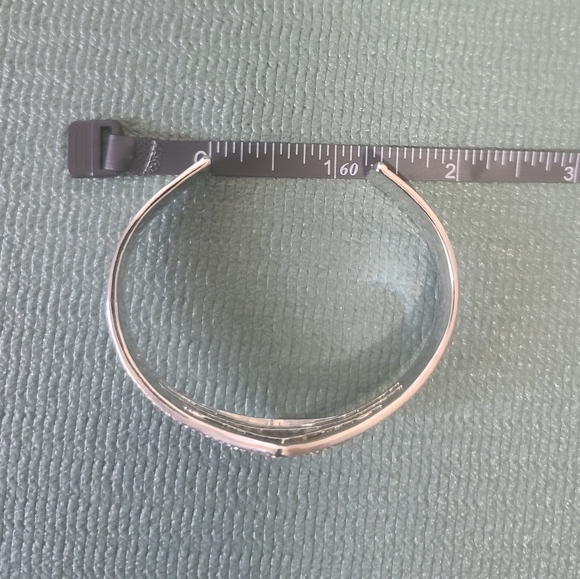 Jessica Simpson Rhinestone Bracelet - Picture 2 of 5